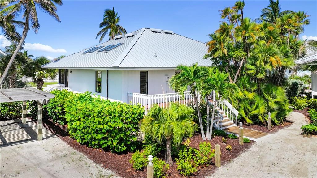 BEACH HOMES - Residential