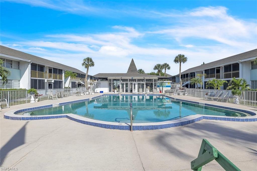 COUNTRY CLUB ESTATES CONDO - Residential