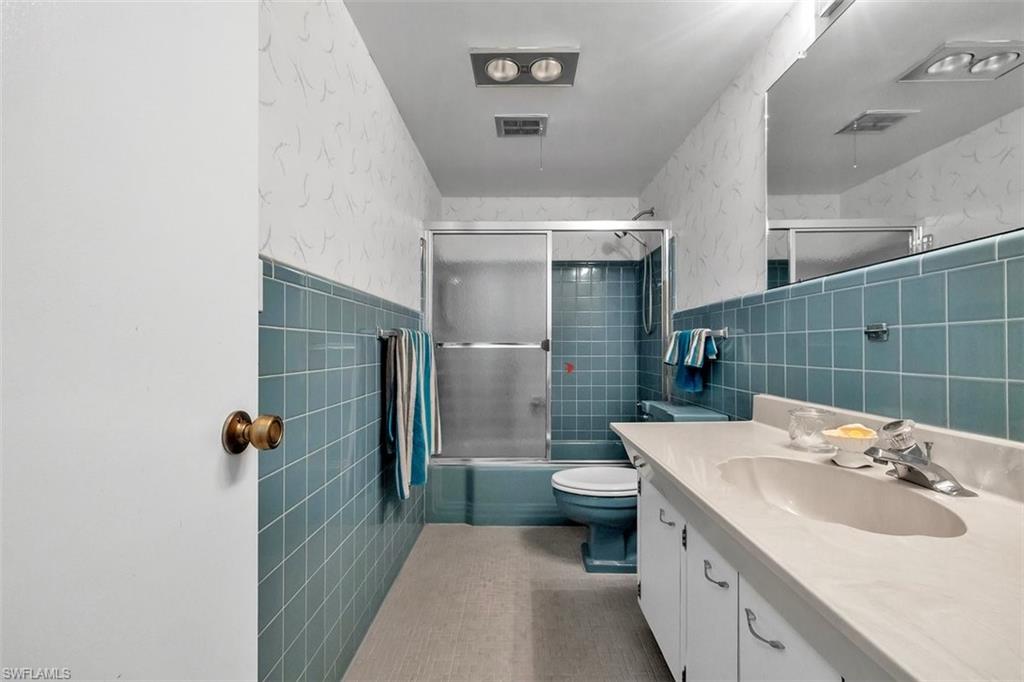 COUNTRY CLUB ESTATES CONDO - Residential