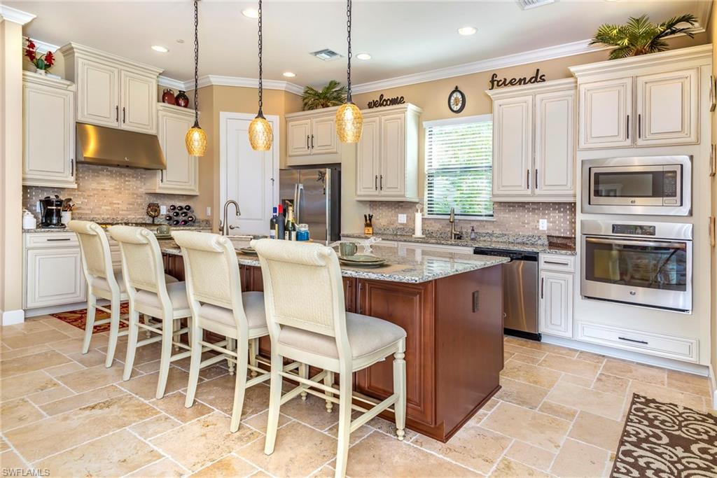 PEBBLE POINTE - Residential
