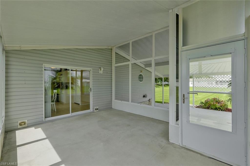 CRYSTAL LAKES - Residential