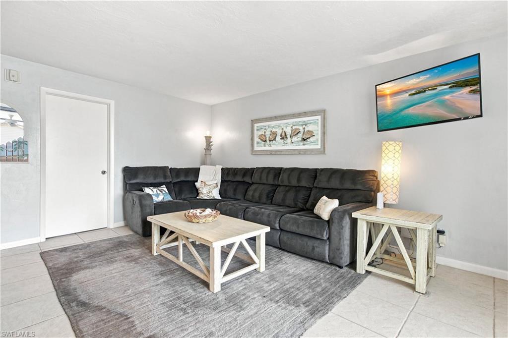 RIVERSIDE CLUB - Residential