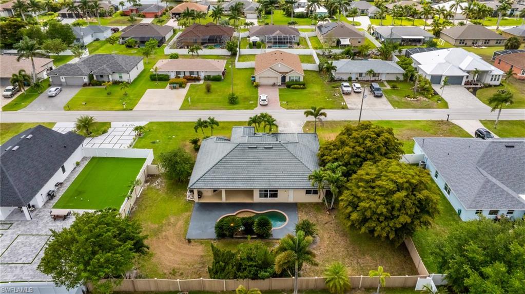 CAPE CORAL - Residential