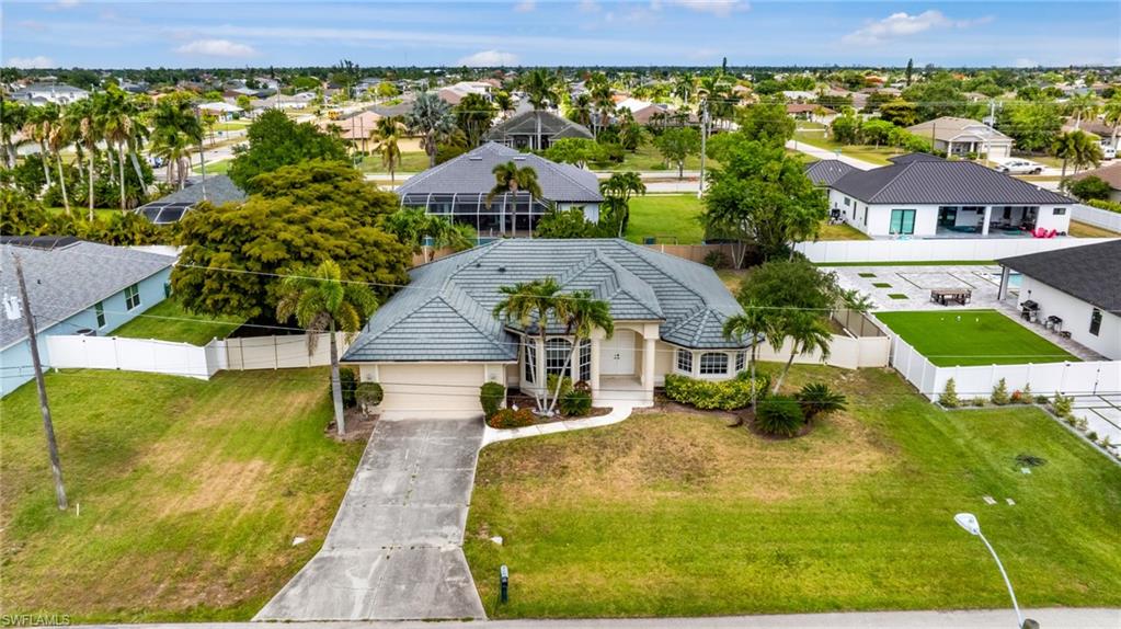 CAPE CORAL - Residential