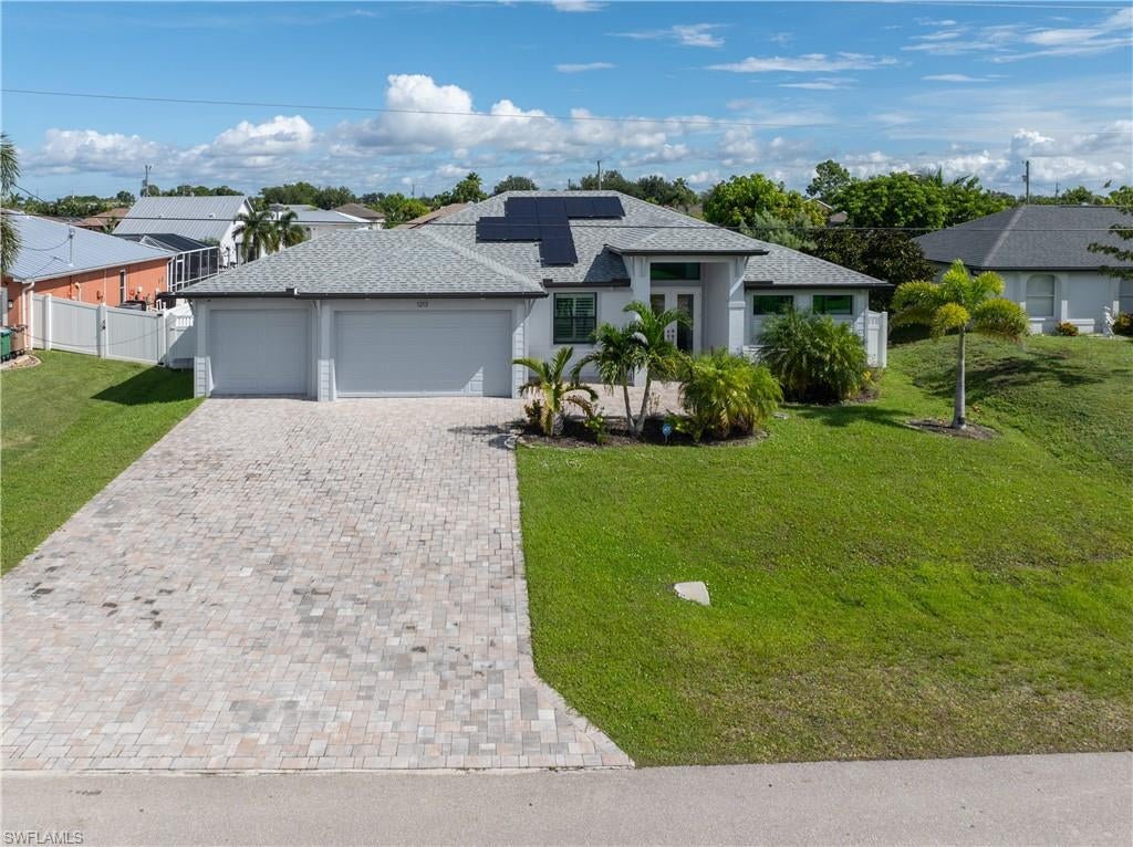 CAPE CORAL - Residential