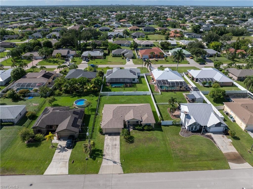 CAPE CORAL - Residential