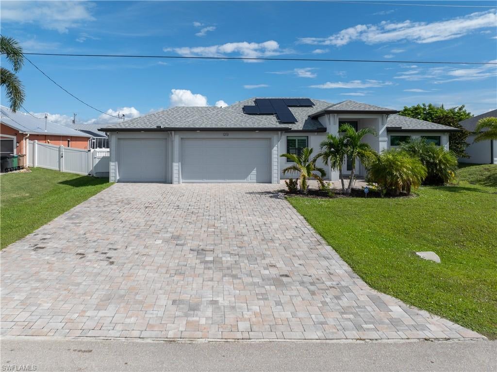CAPE CORAL - Residential