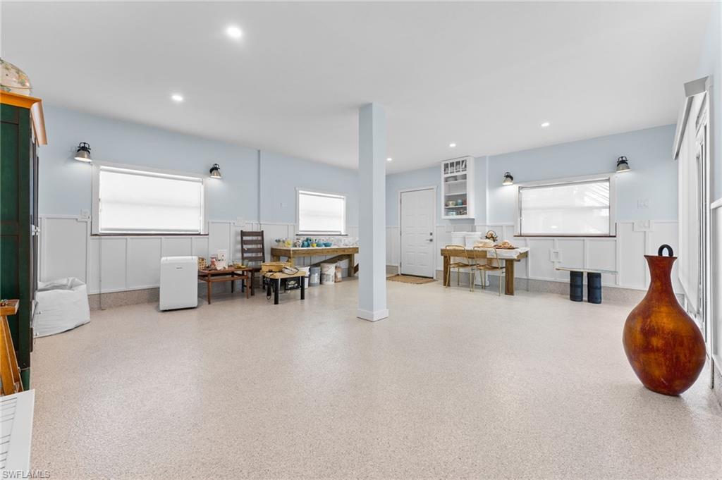 YACHTSMANS COVE - Residential