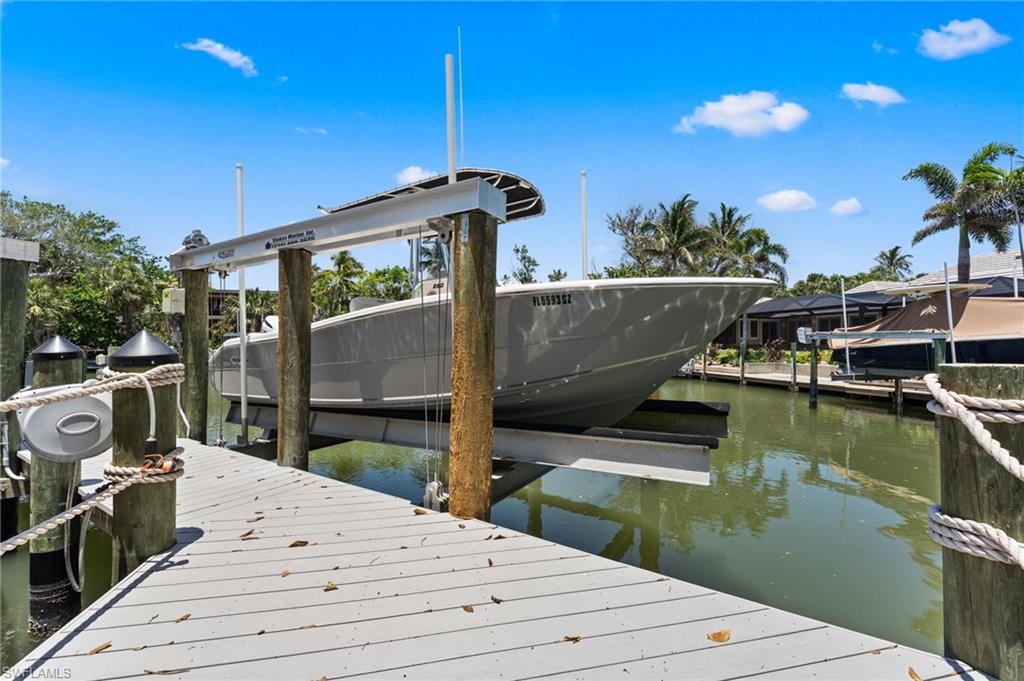 YACHTSMANS COVE - Residential