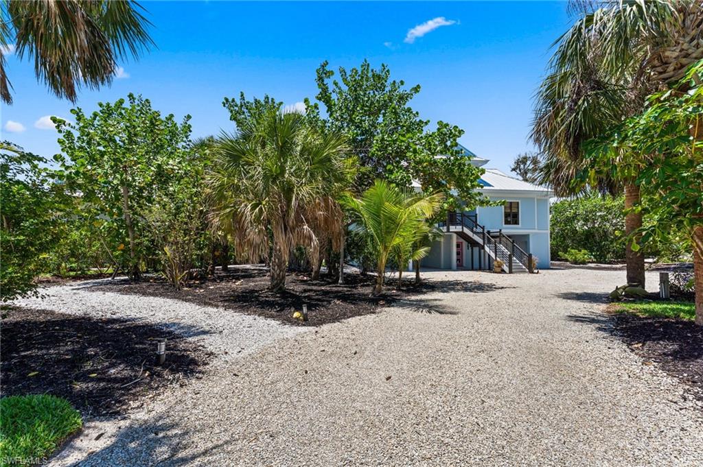 YACHTSMANS COVE - Residential