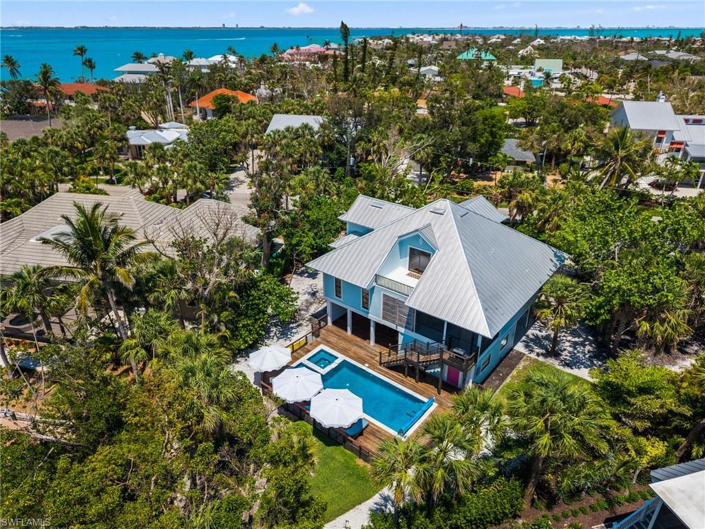 YACHTSMANS COVE - Residential