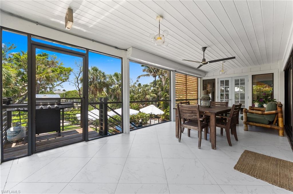 YACHTSMANS COVE - Residential