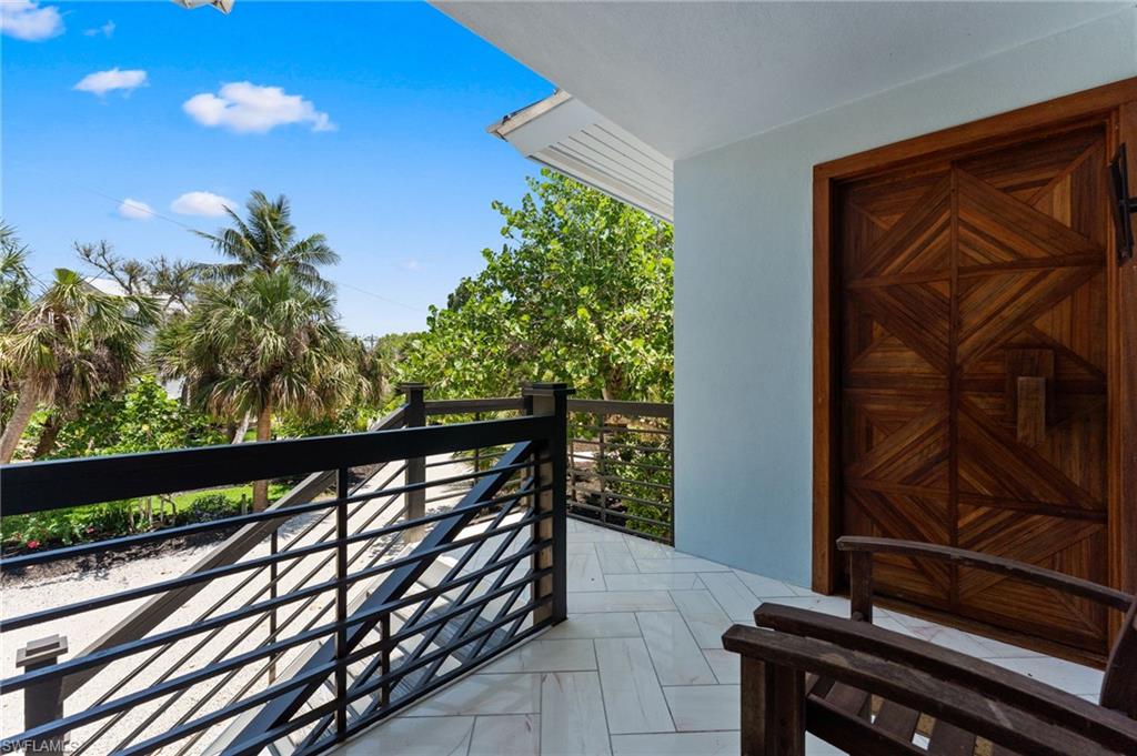YACHTSMANS COVE - Residential