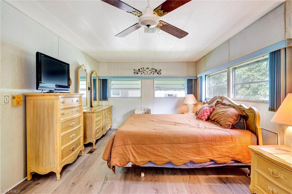 FOREST PARK MOBILE HOME - Residential