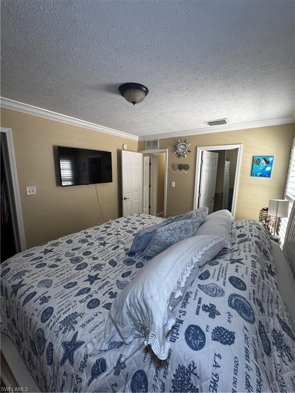 LEAWOOD LAKES - Residential Lease