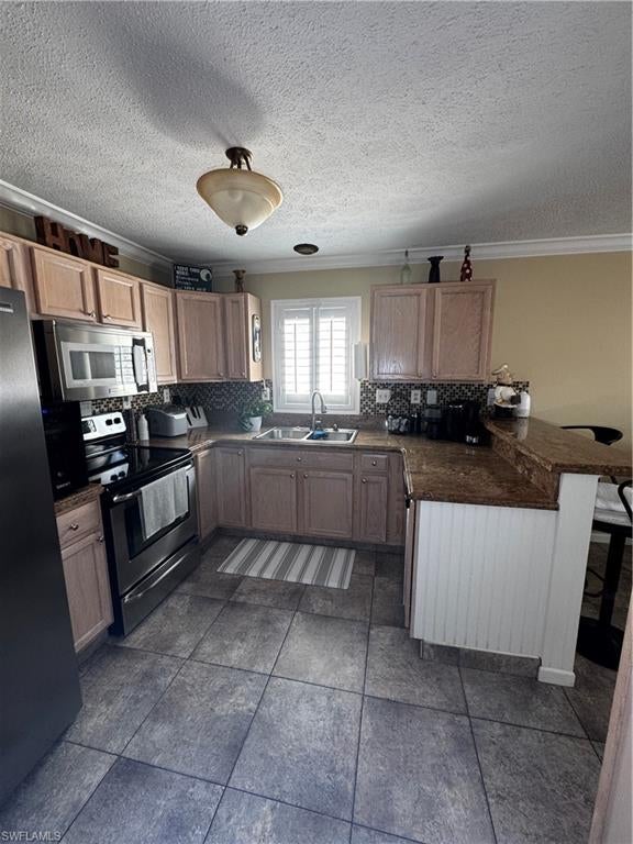 LEAWOOD LAKES - Residential Lease