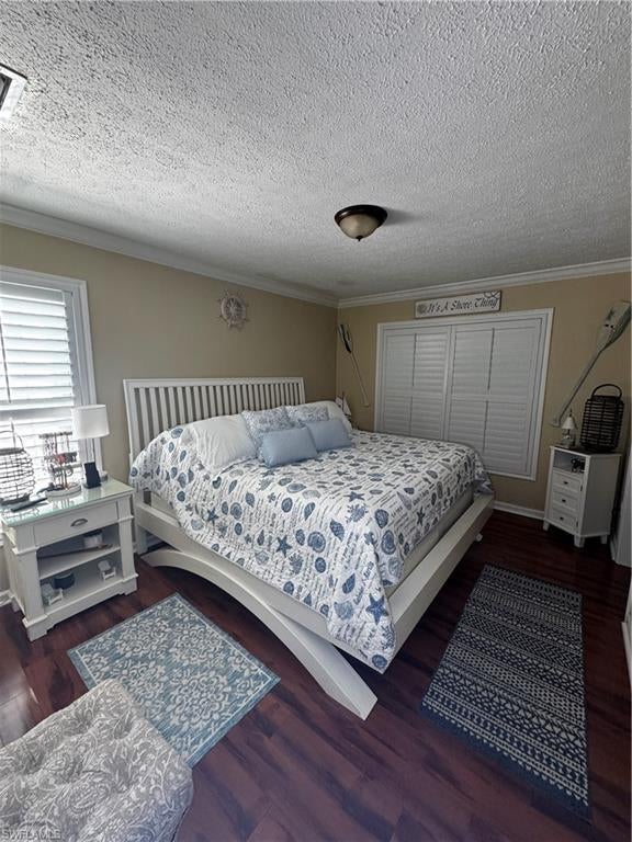 LEAWOOD LAKES - Residential Lease