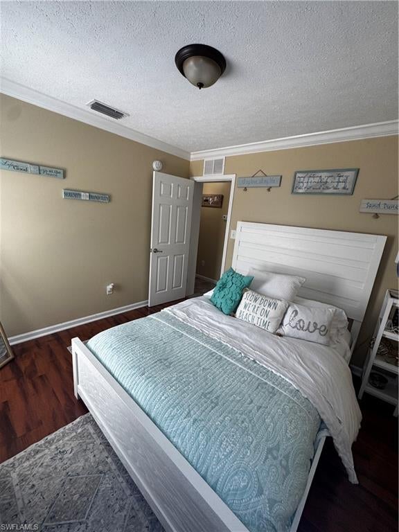 LEAWOOD LAKES - Residential Lease