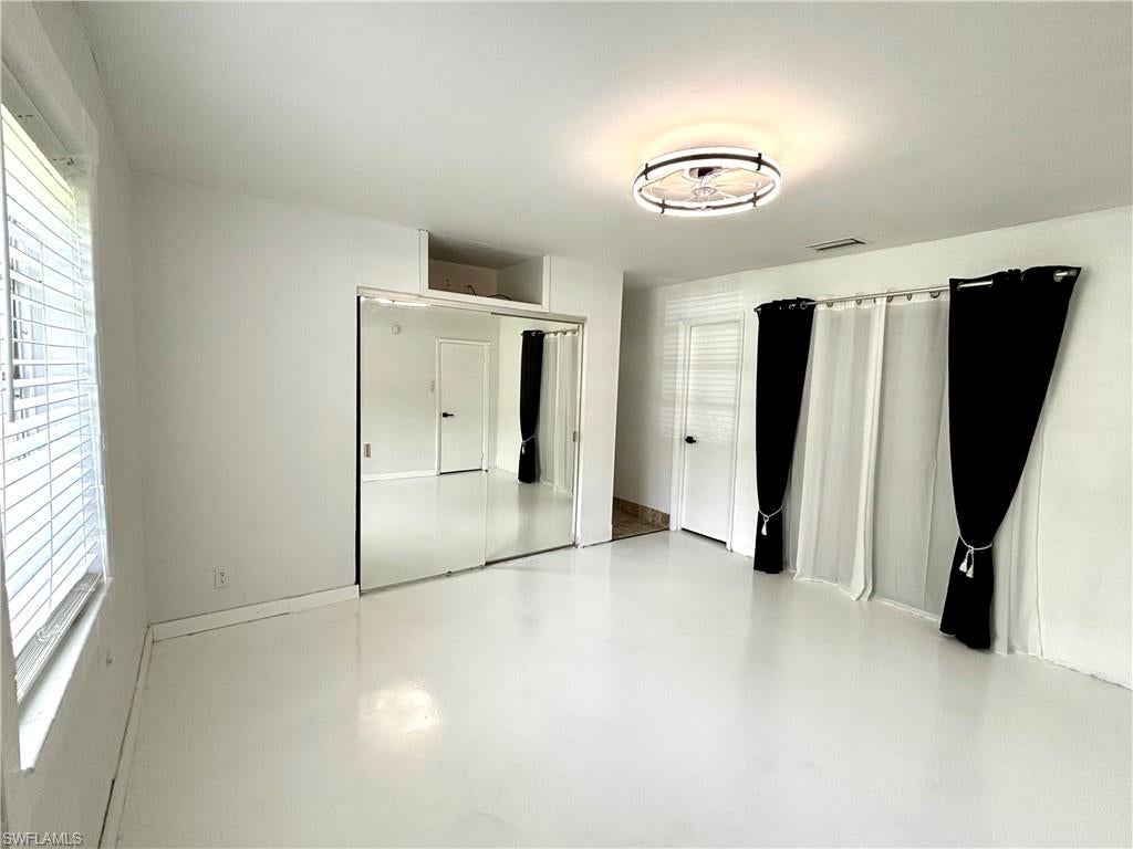 LIVINGSTON MEADOW - Residential Lease