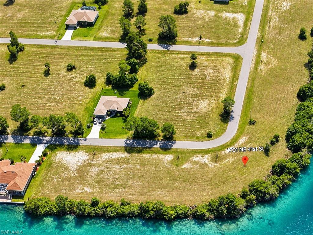CAPE CORAL - Land