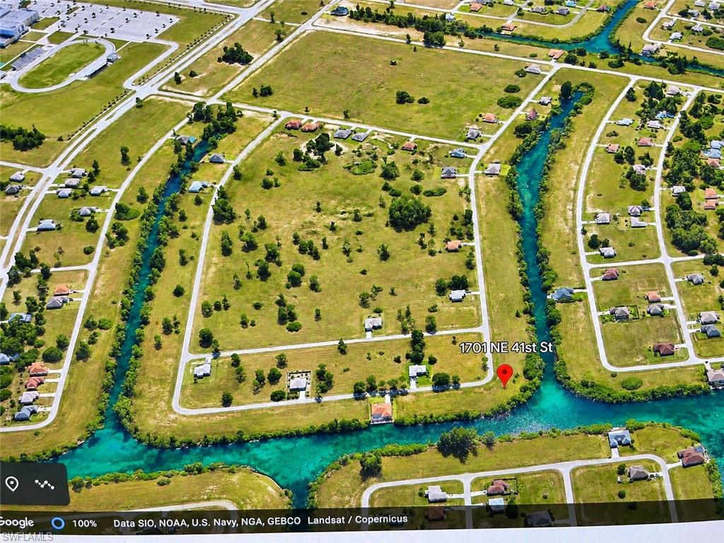 CAPE CORAL - Land