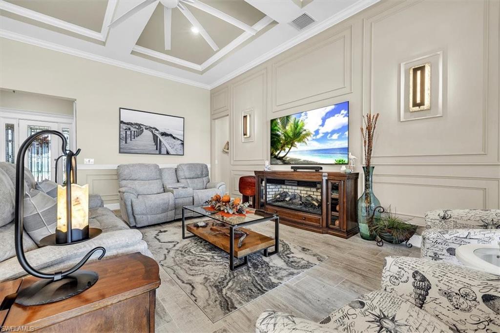 CORKSCREW SHORES - Residential