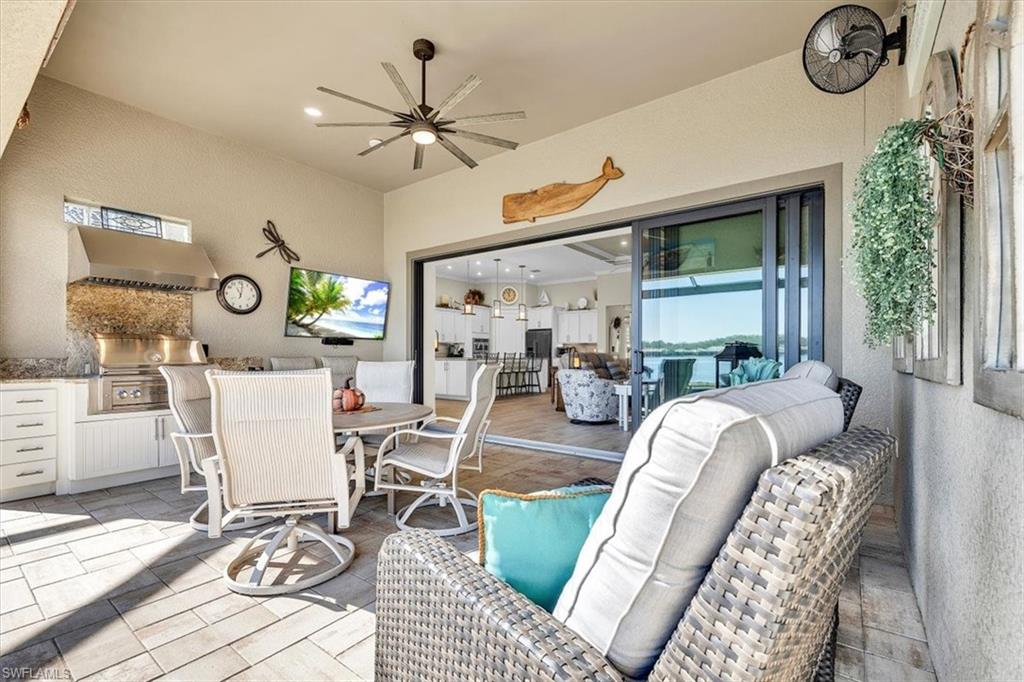CORKSCREW SHORES - Residential
