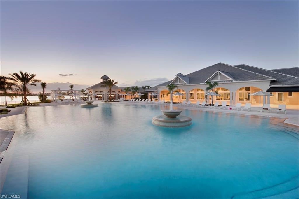 CORKSCREW SHORES - Residential