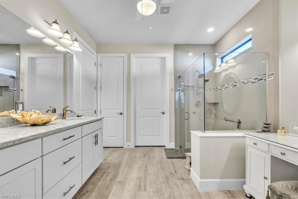 CORKSCREW SHORES - Residential