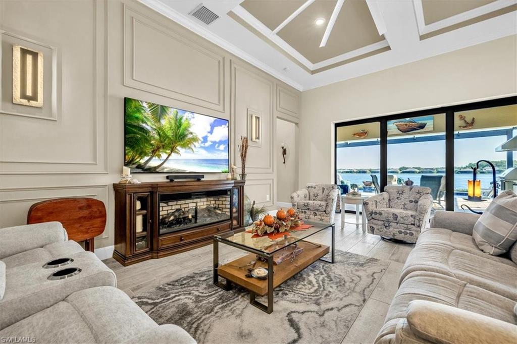 CORKSCREW SHORES - Residential