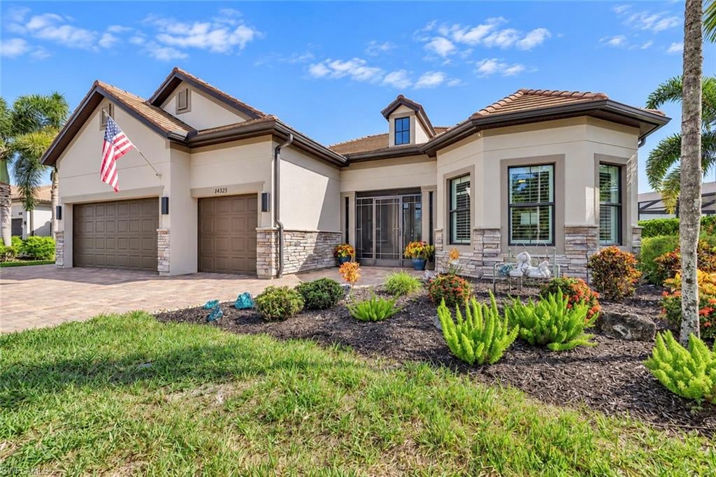 CORKSCREW SHORES - Residential