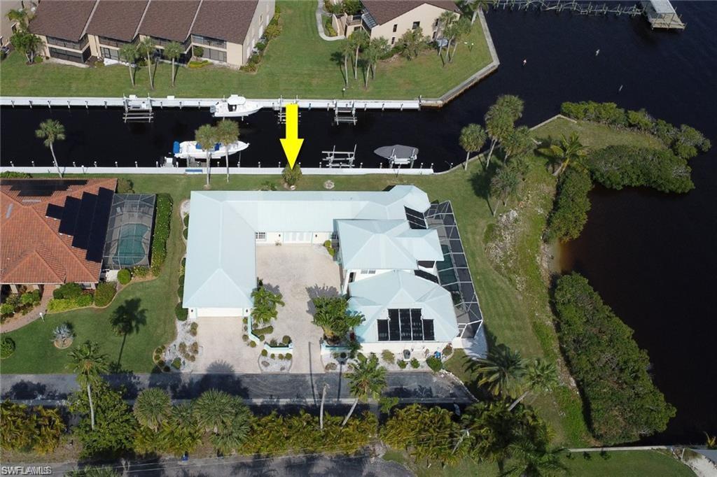 ADMIRALTY YACHT & RACQUET CLUB - Residential