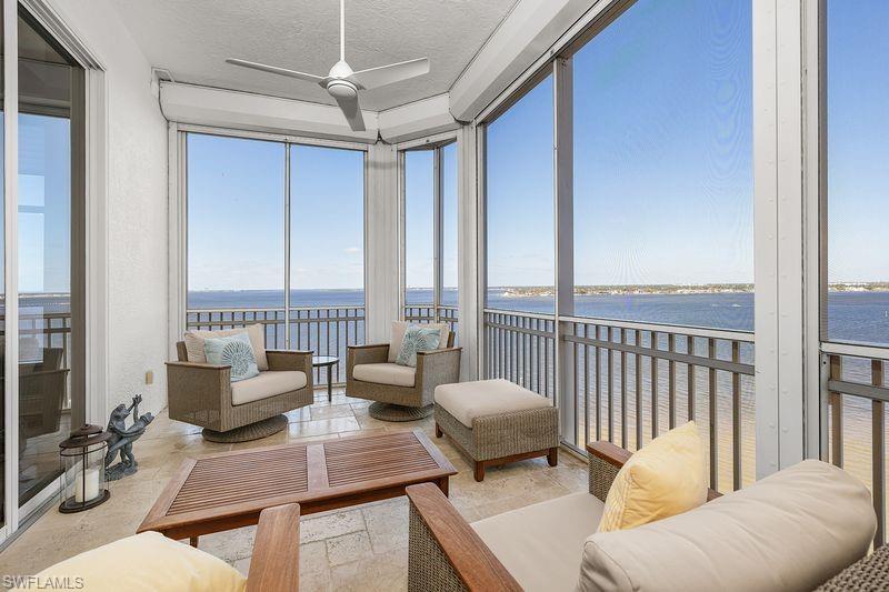 THE SHORES - Residential