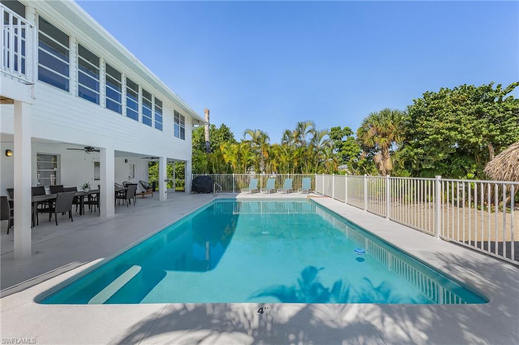 KNIGHTS BOKEELIA ISLE - Residential