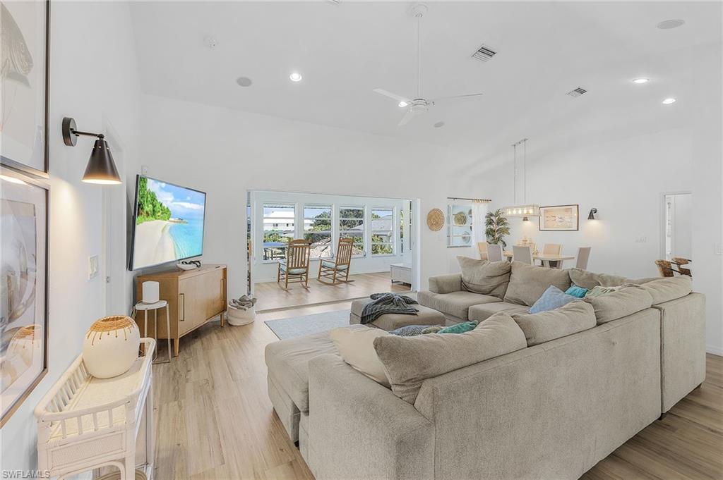 KNIGHTS BOKEELIA ISLE - Residential