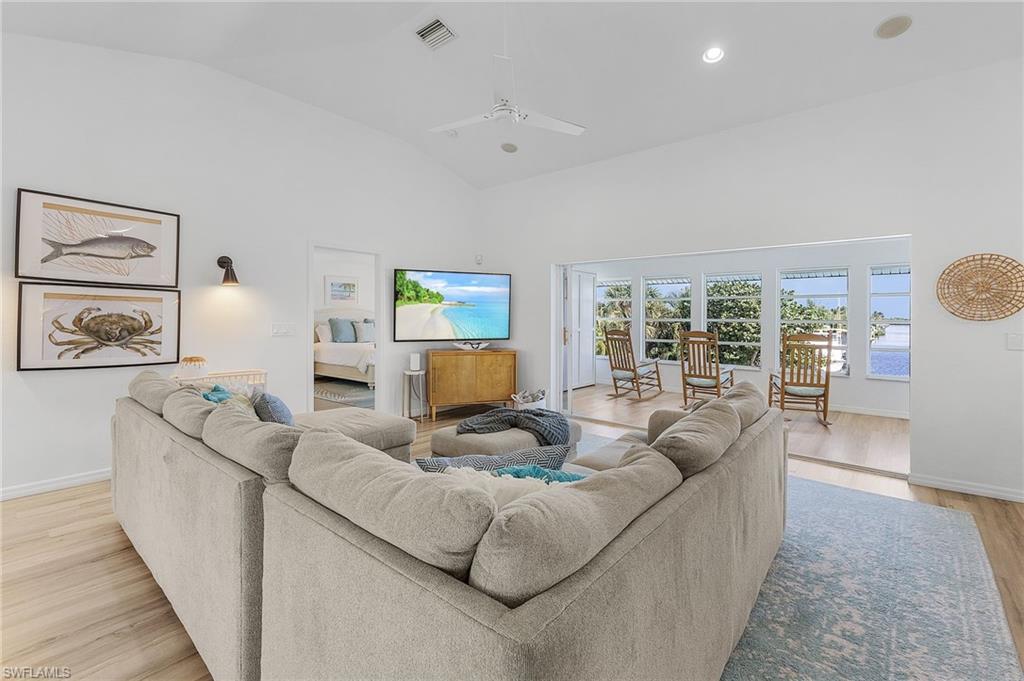 KNIGHTS BOKEELIA ISLE - Residential