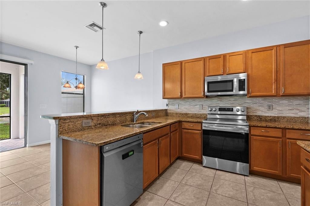 SUMMIT PLACE - Residential