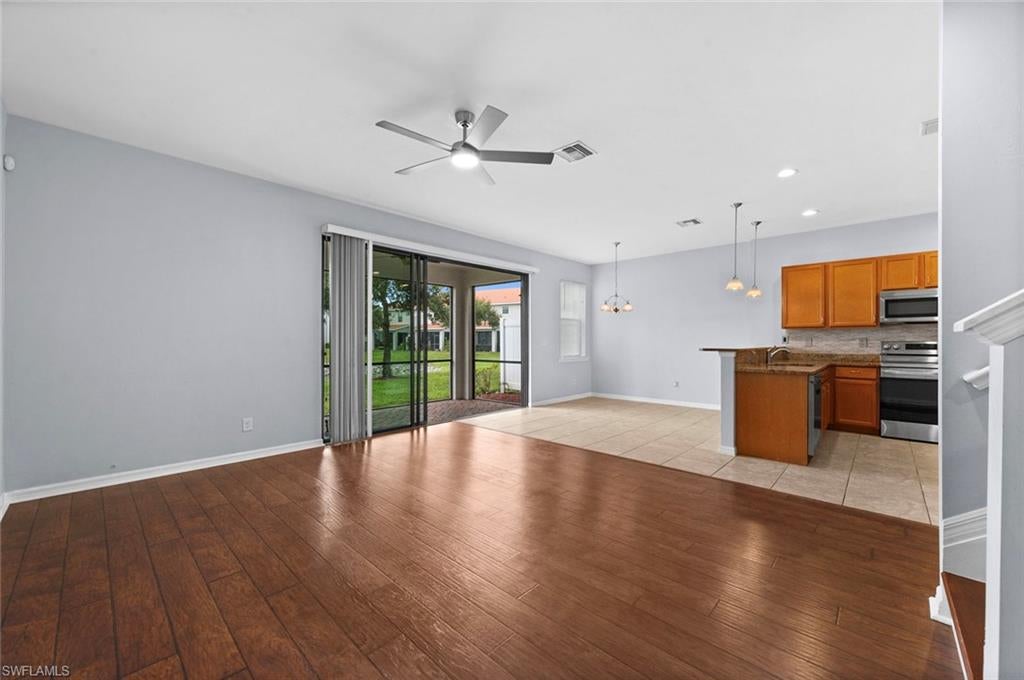 SUMMIT PLACE - Residential