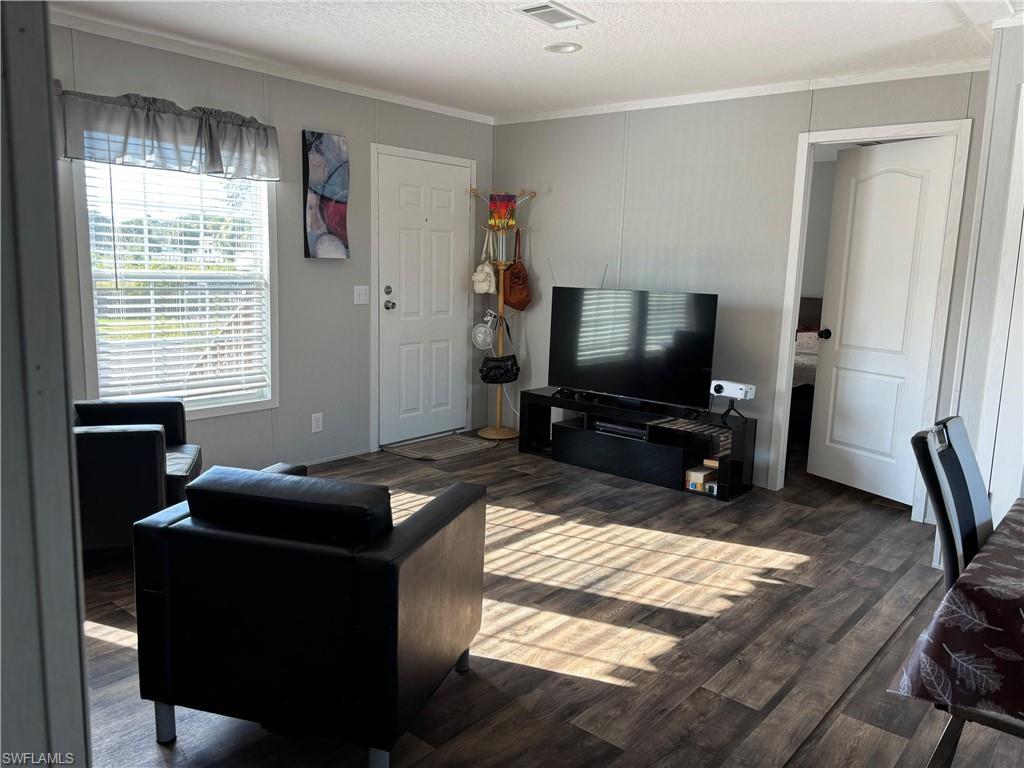 MONTURA - Residential
