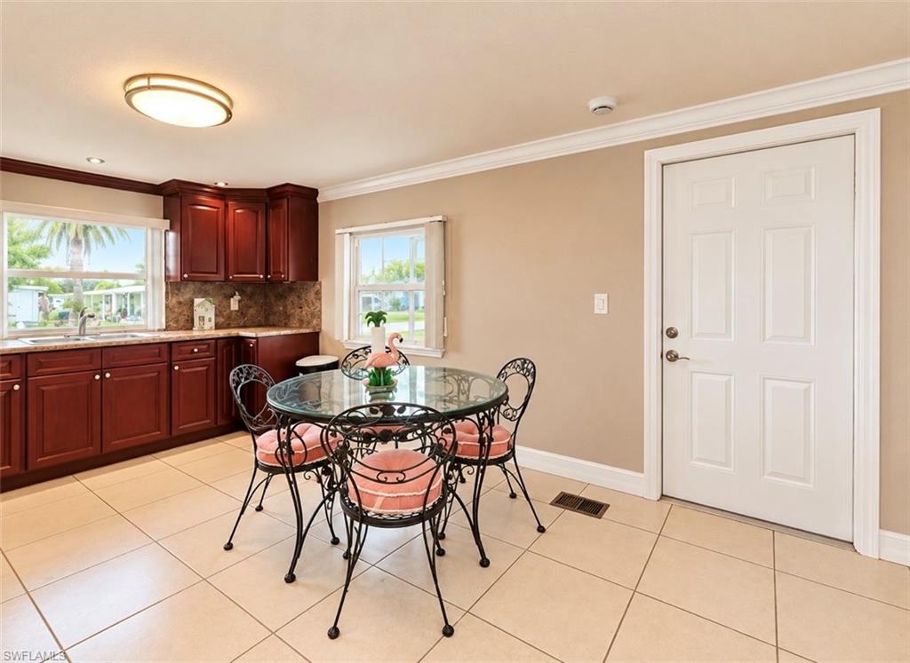 NAPLES MOBILE ESTATES - Residential