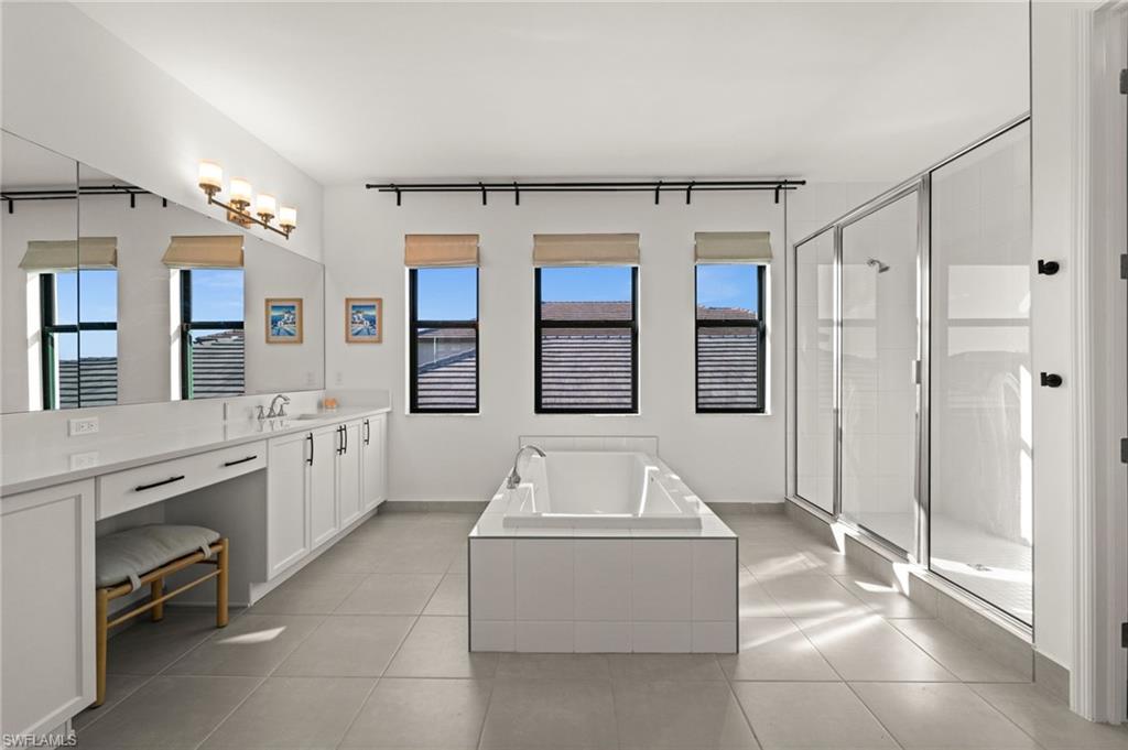 RIVERCREEK IN ESTERO - Residential