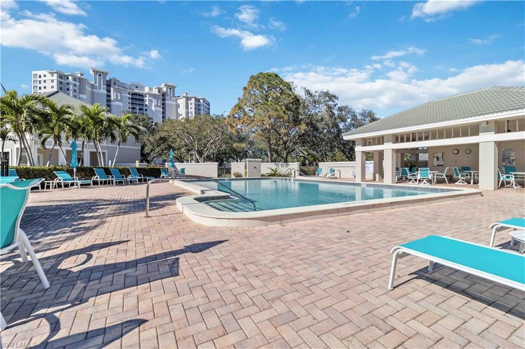 ARBOR TRACE - Residential