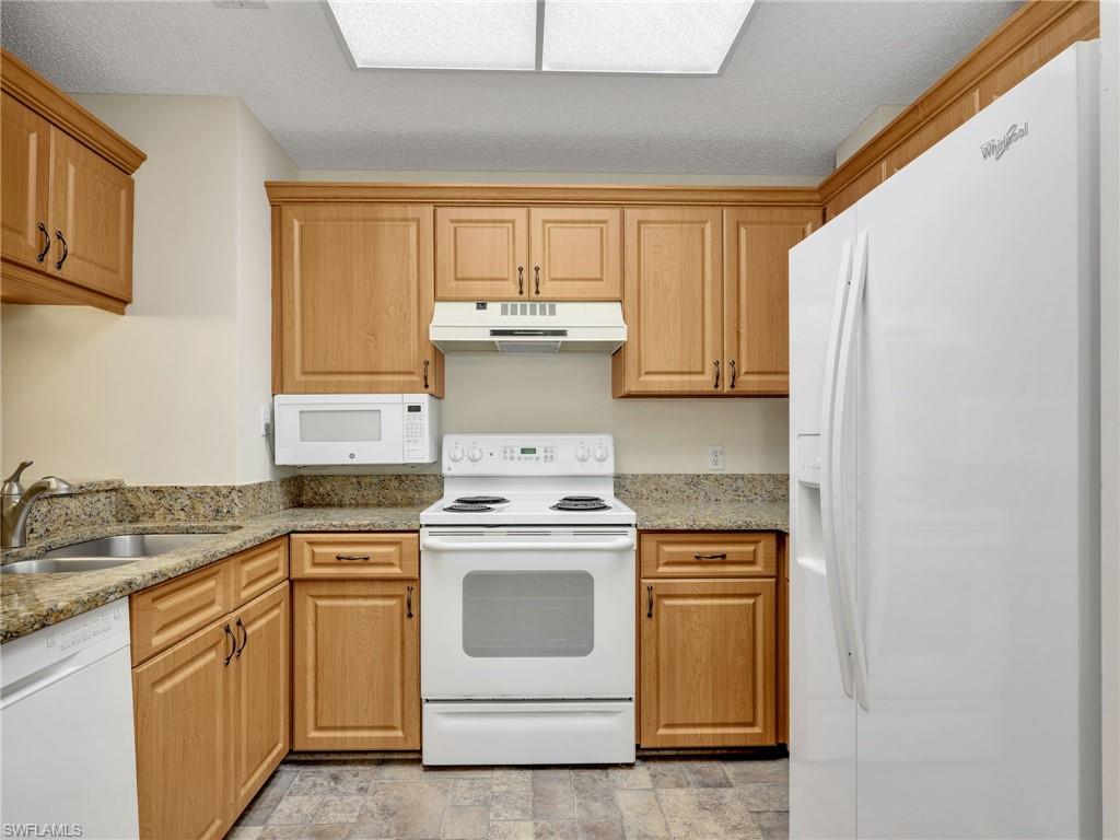 ARBOR TRACE - Residential