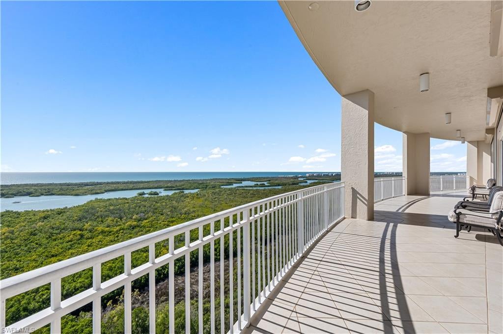 ARBOR TRACE - Residential