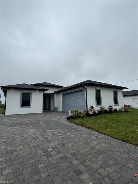 One or more photo(s) has been virtually staged, AI generated or rendered.  TAKE A LOOK AT THIS BEAUTIFUL PROPERTY MADE FOR THE COMFORT OF THE FAMILY, GREAT AREA OF SW LEHIGH ACRES,TENANT CURRENTLY OCCUPIES THE PROPERTY.