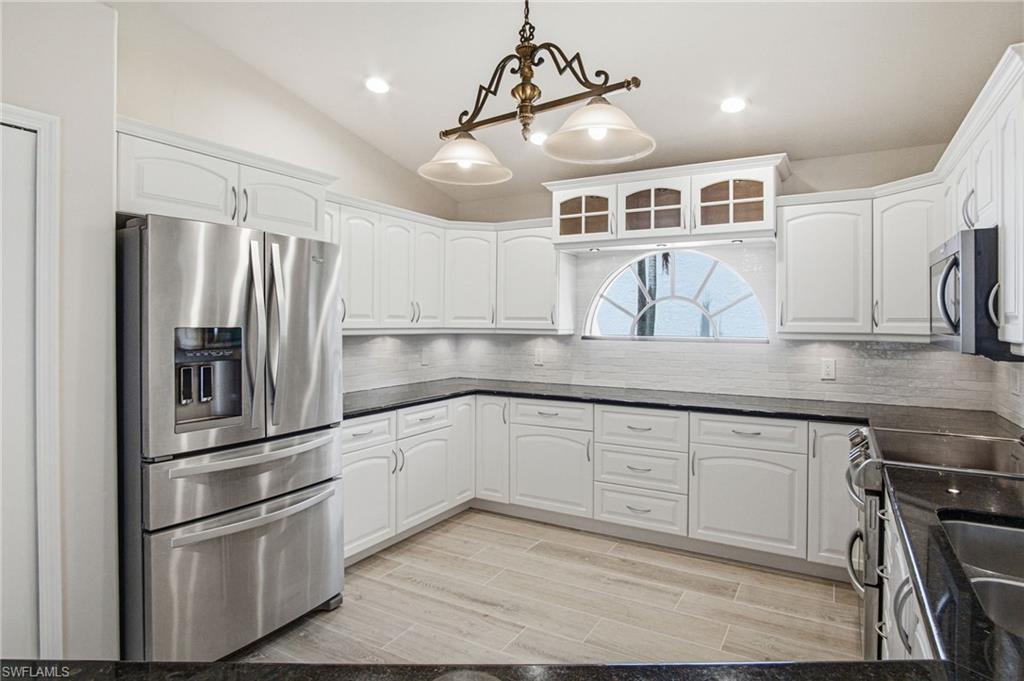 SAN CARLOS ESTATES - Residential
