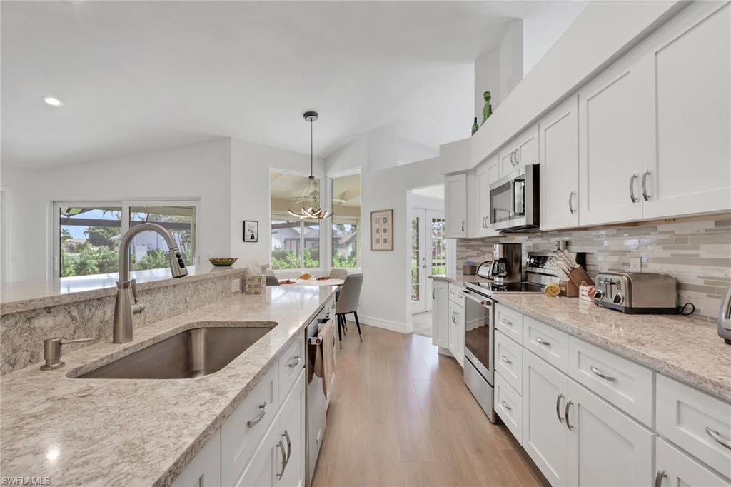 KELLY GREENS - Residential
