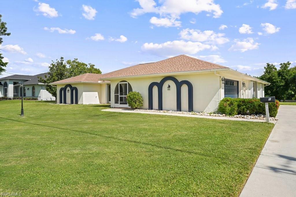 CAPE CORAL - Residential