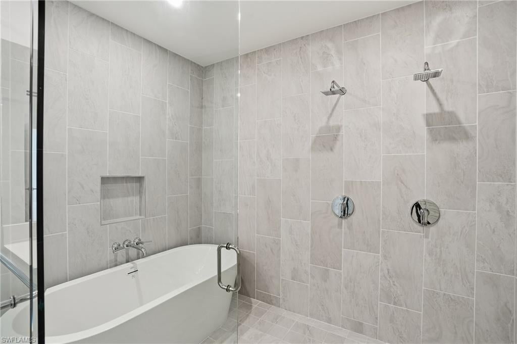 INFINITY AT THE COLONY - Residential