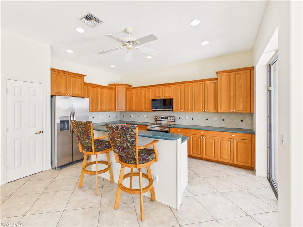 SPANISH WELLS - Residential